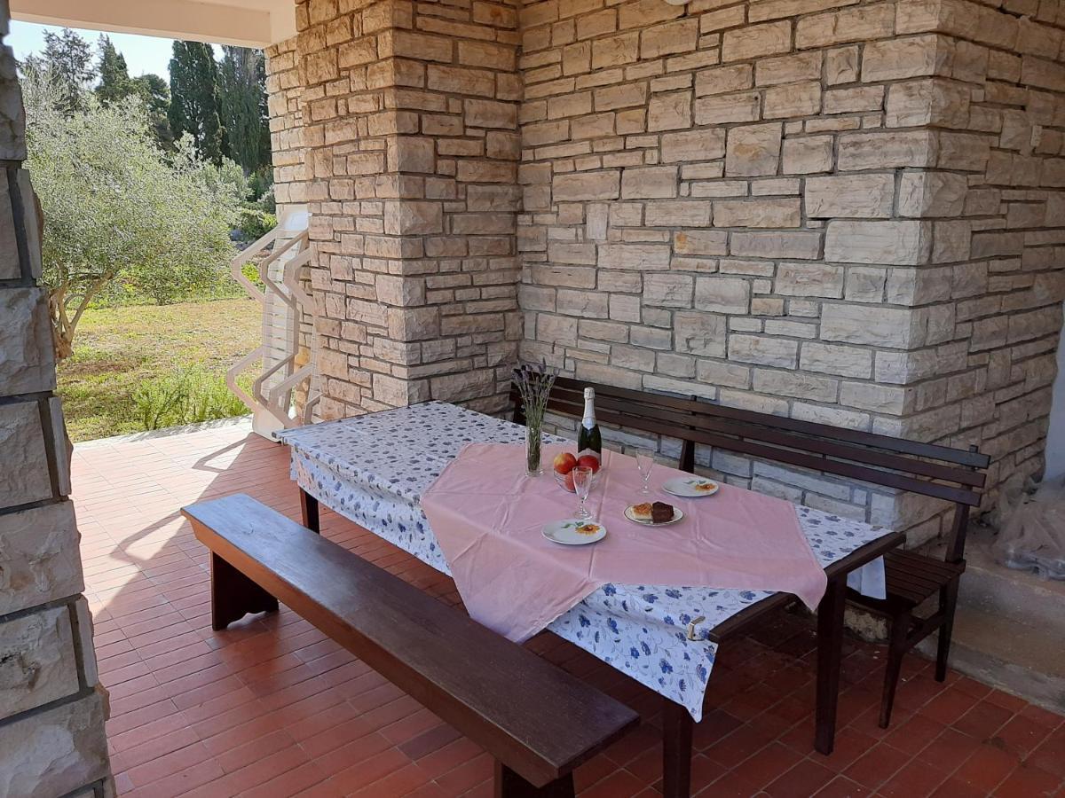 דירות אוגייאן Family House Rebeka מראה חיצוני תמונה