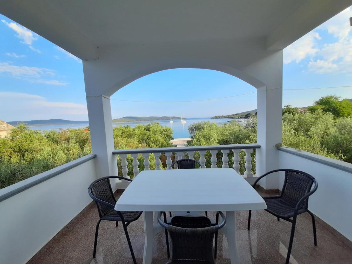 דירות אוגייאן Family House Rebeka מראה חיצוני תמונה