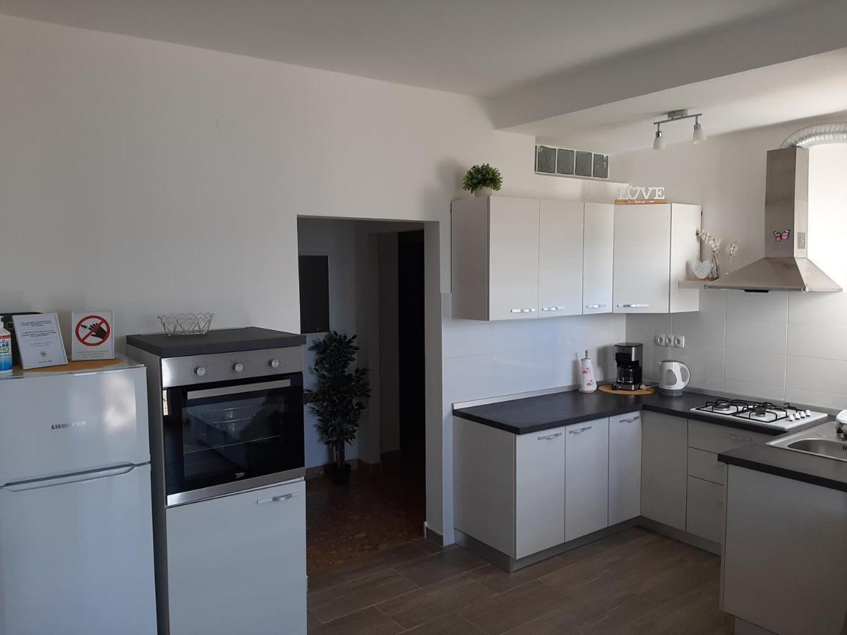דירות אוגייאן Family House Rebeka מראה חיצוני תמונה