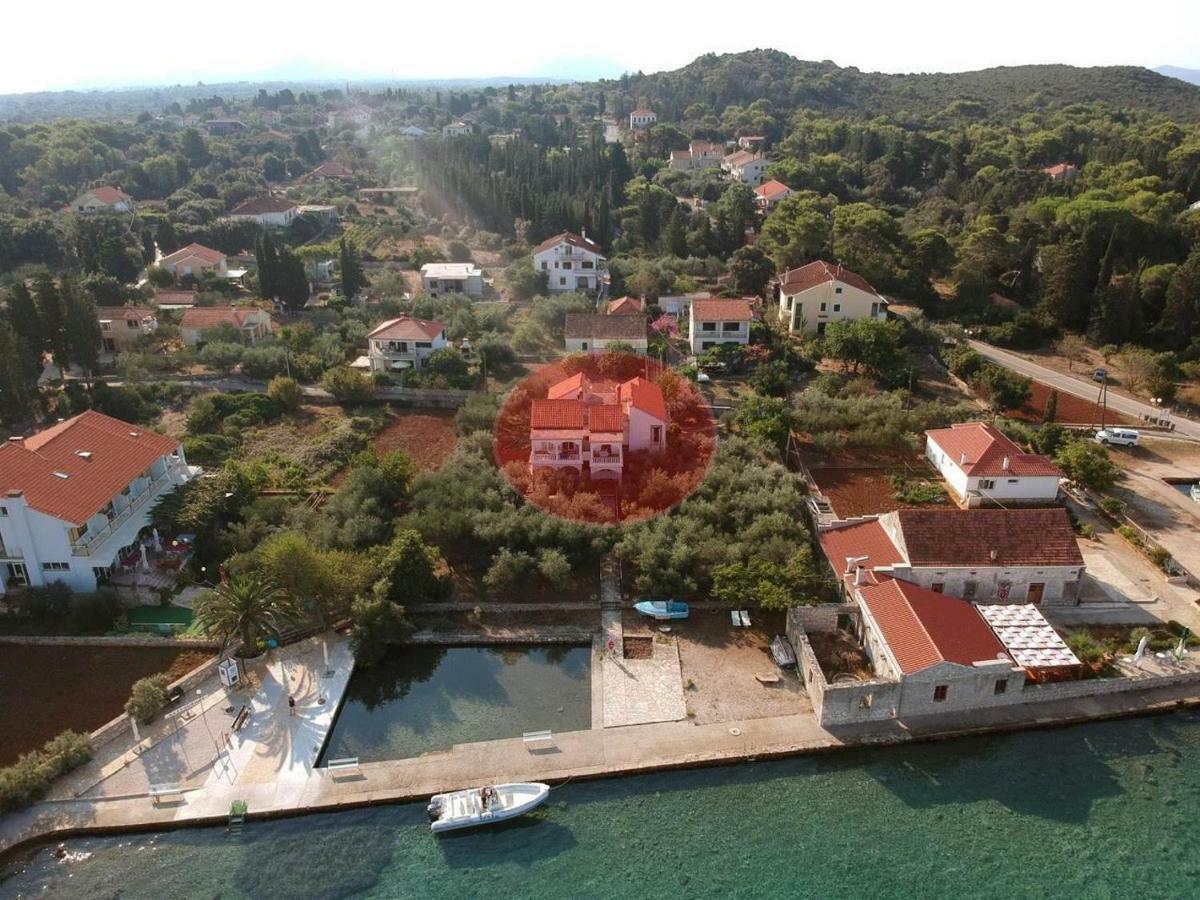 דירות אוגייאן Family House Rebeka מראה חיצוני תמונה